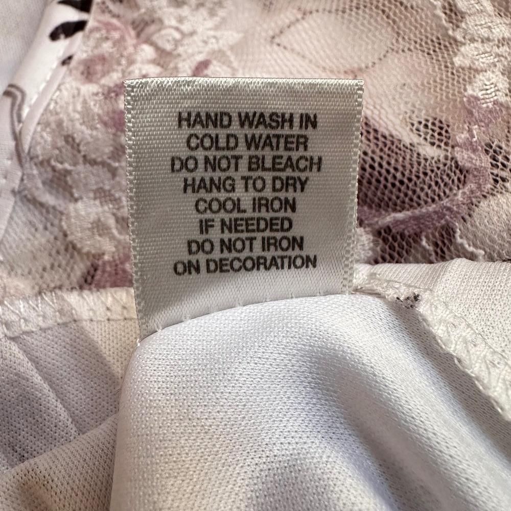 Lace Overlay Short Sleeve Top in Light Lavender - Picture 12 of 15